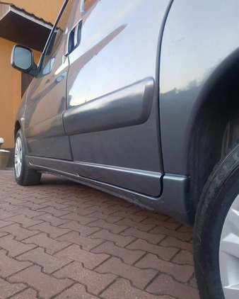 Citroen Berlingo cena 11999 przebieg: 237000, rok produkcji 2006 z Pleszew małe 379